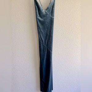 Sexy velvet dress with side slit.